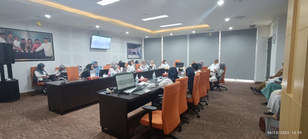 Rapat monev akreditasi S2 Kep
