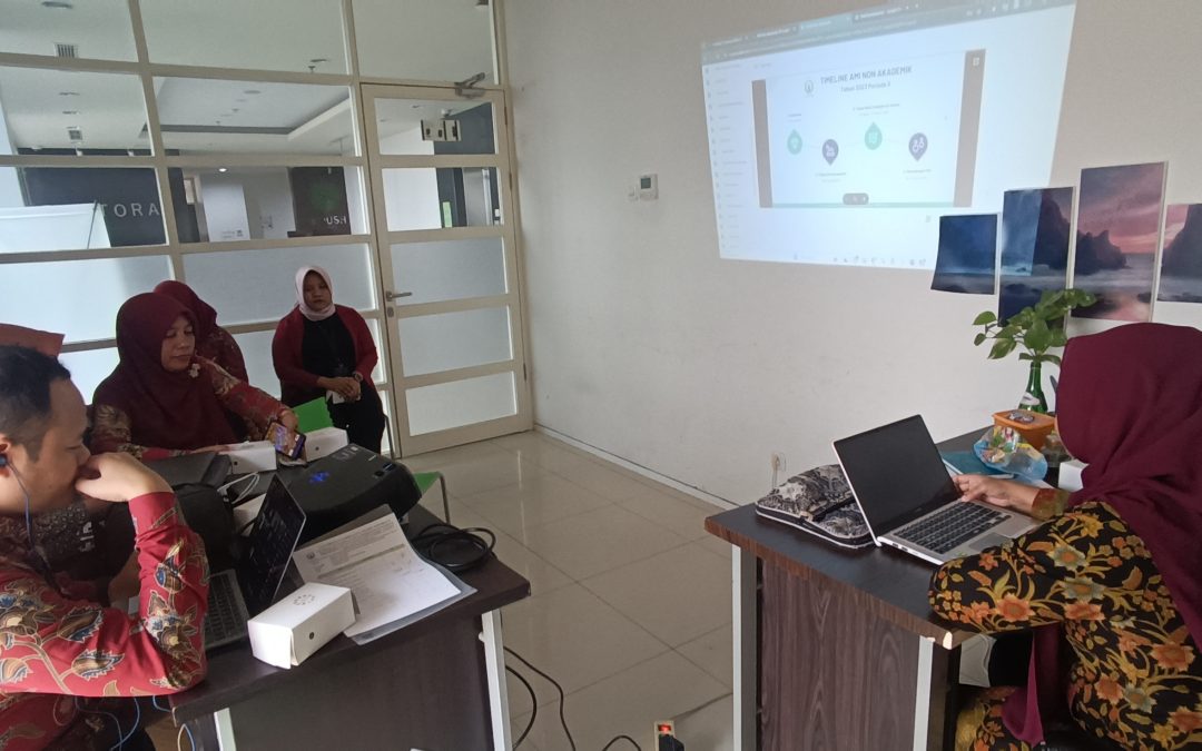 Rapat Pembahasan Hasil Non Akademik bersama Auditor