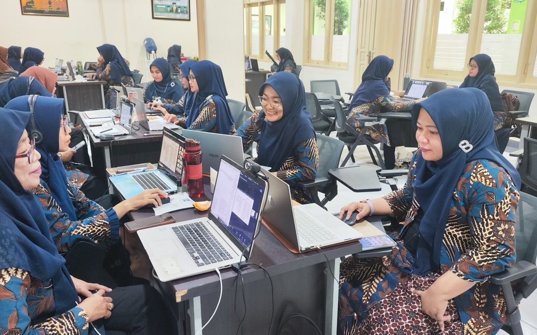 Monitoring dan Evaluasi Pasca Akreditasi D3 Kebidanan